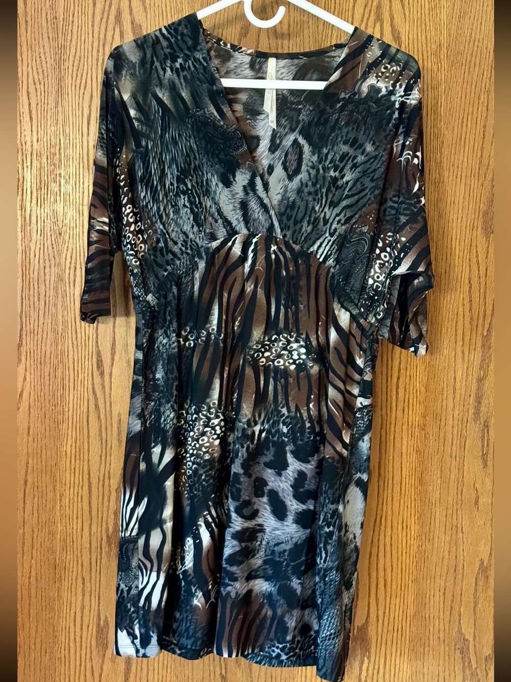 Animal Print Dress V-Neck Dolman Sleeve Medium Y2K